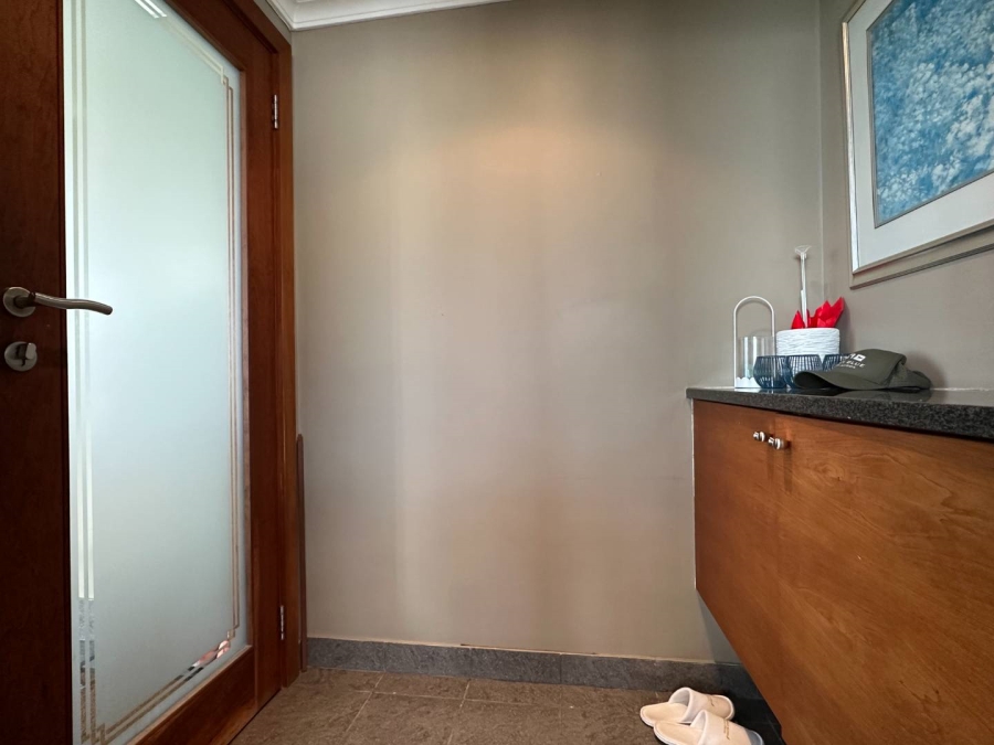 To Let 0 Bedroom Property for Rent in Bantry Bay Western Cape